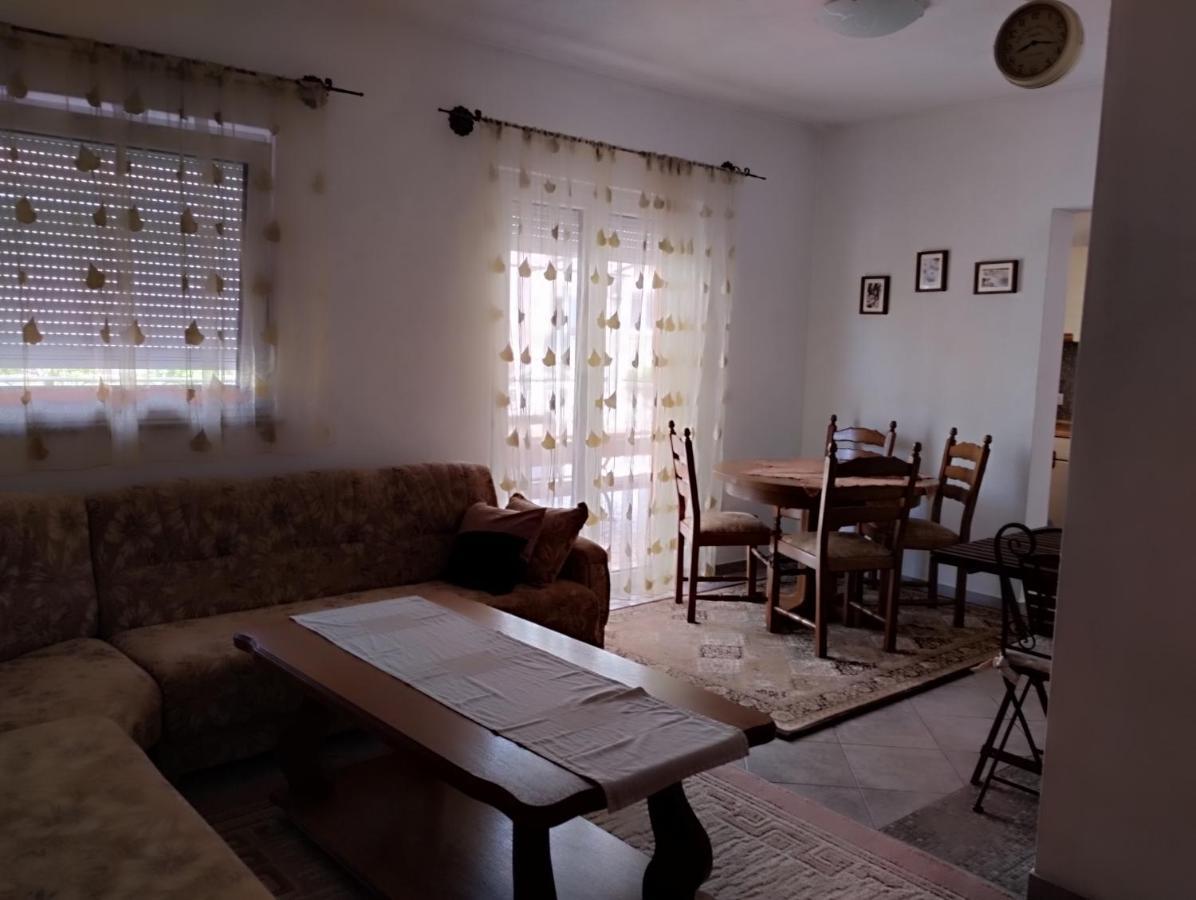 Miran Appartement Ivanica Buitenkant foto