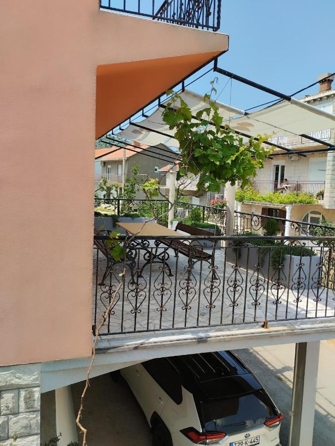 Miran Appartement Ivanica Buitenkant foto